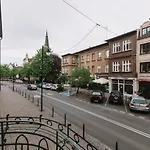 Lägenhet Host *