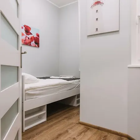 Apartment Host